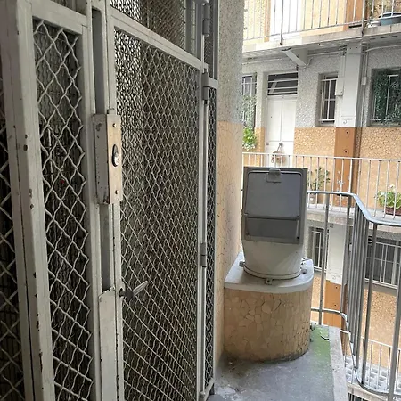 Appartement Studette Moderne Au Calme Pres De La Tour Eiffel *